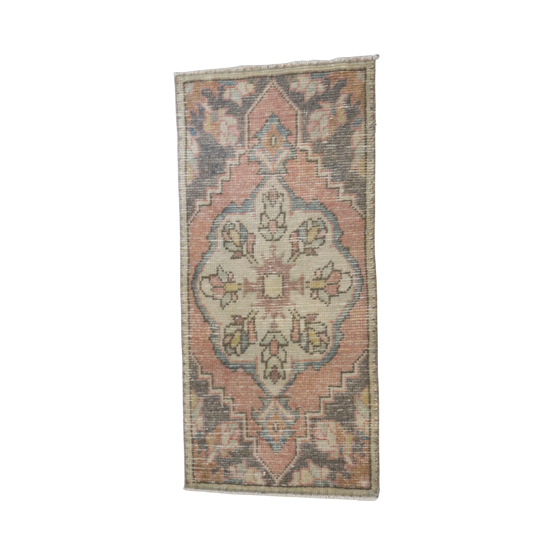 Vintage Rug {Rose Mirage}