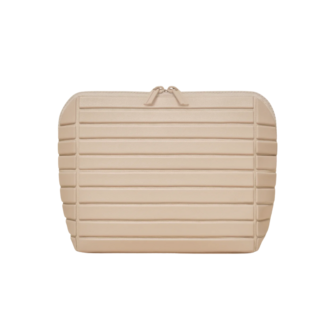 Medium Bisque Traveller