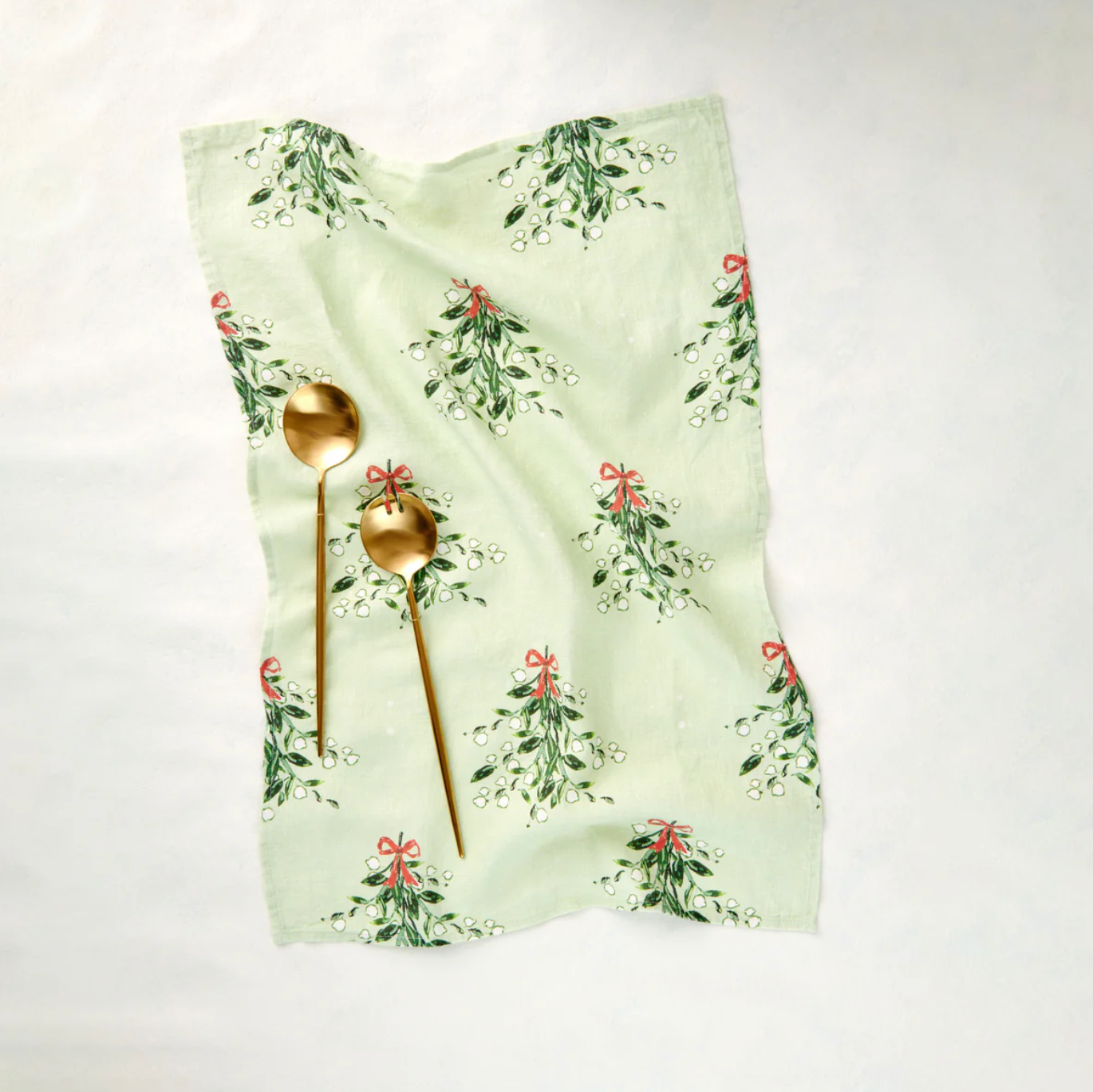Mistletoe Kitchen Towel