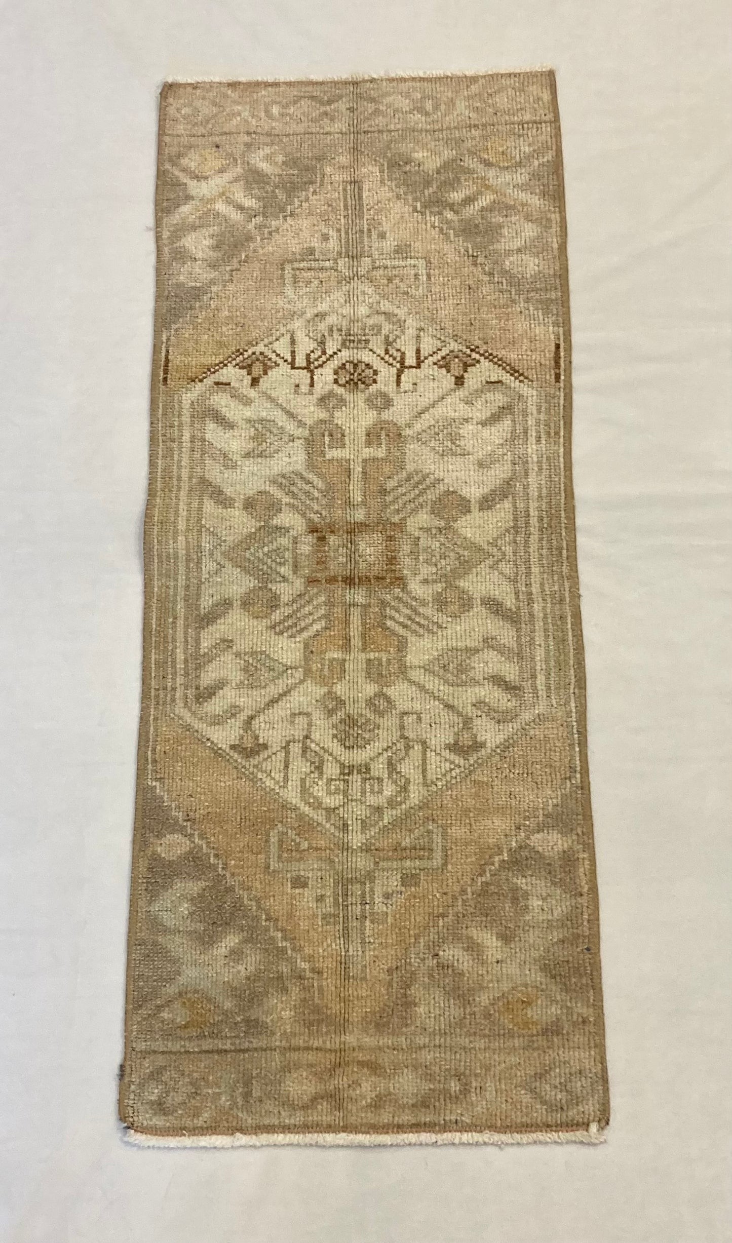 Vintage Rug {Clear Stripe}