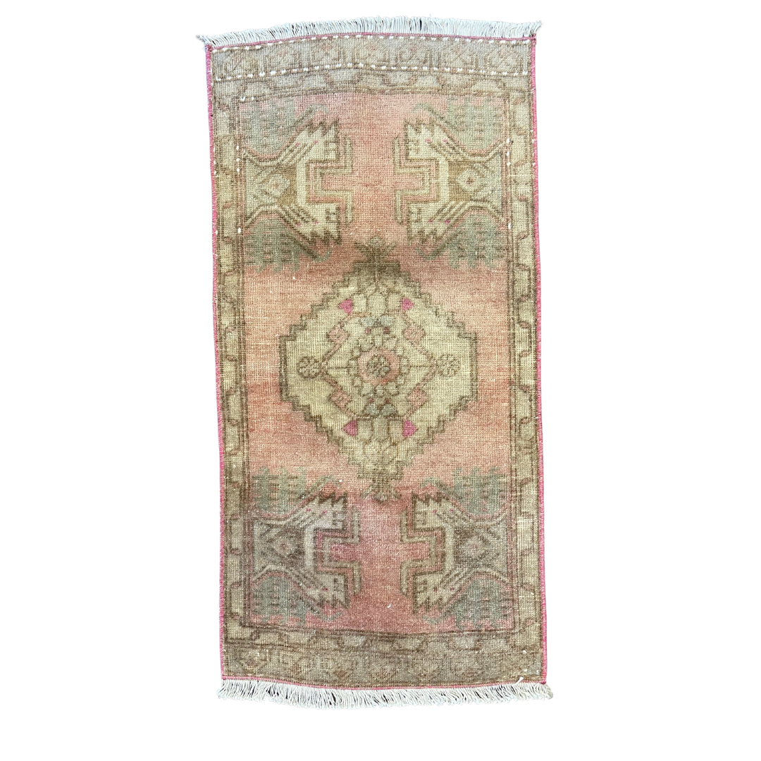 Vintage Rug {Pinks-Beiges}