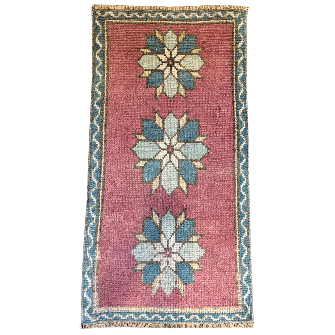 Vintage Rug {Flower Child}