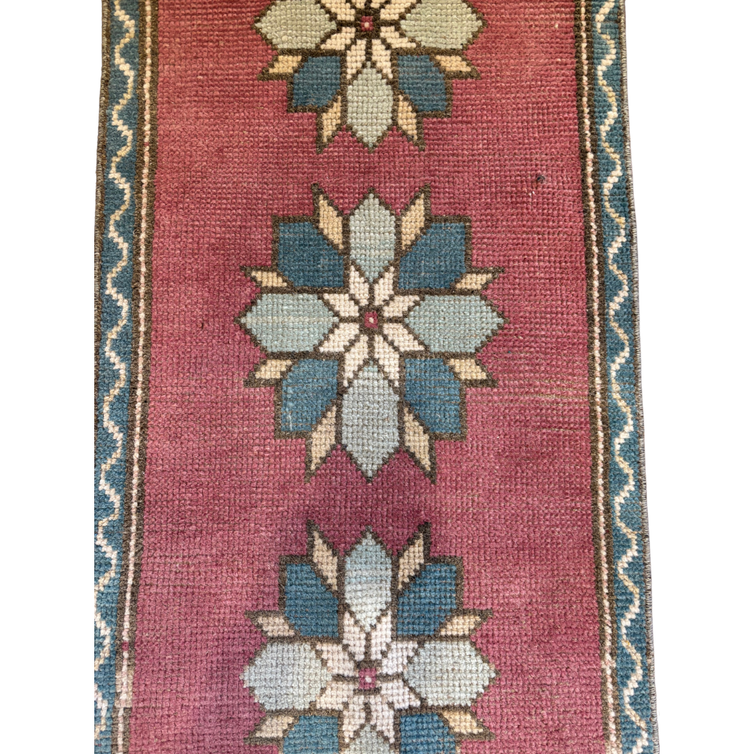 Vintage Rug {Flower Child}