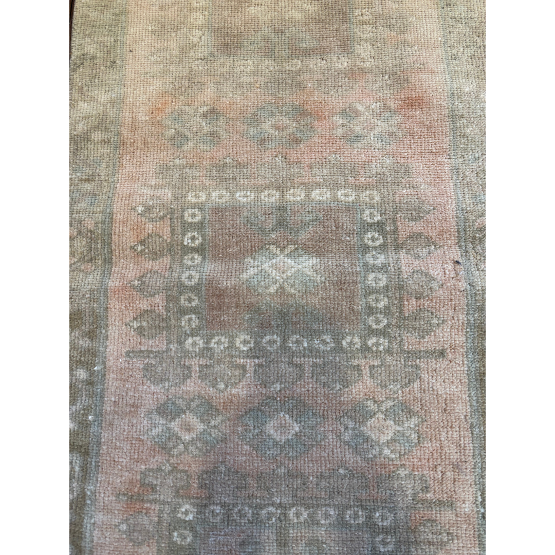 Vintage Rug {Blush}