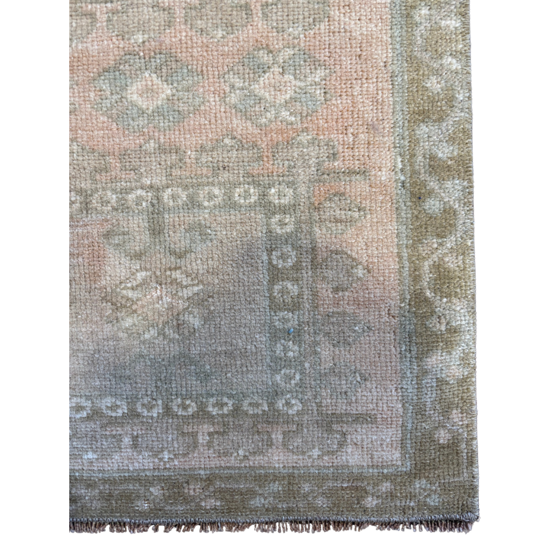 Vintage Rug {Blush}