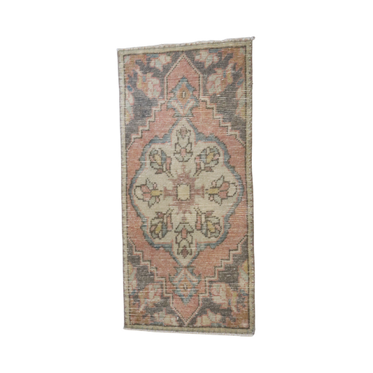 Vintage Rug {Rose Mirage}