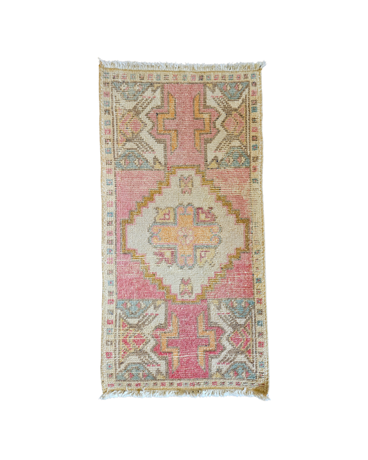 Vintage Rug {Coming Up Roses}