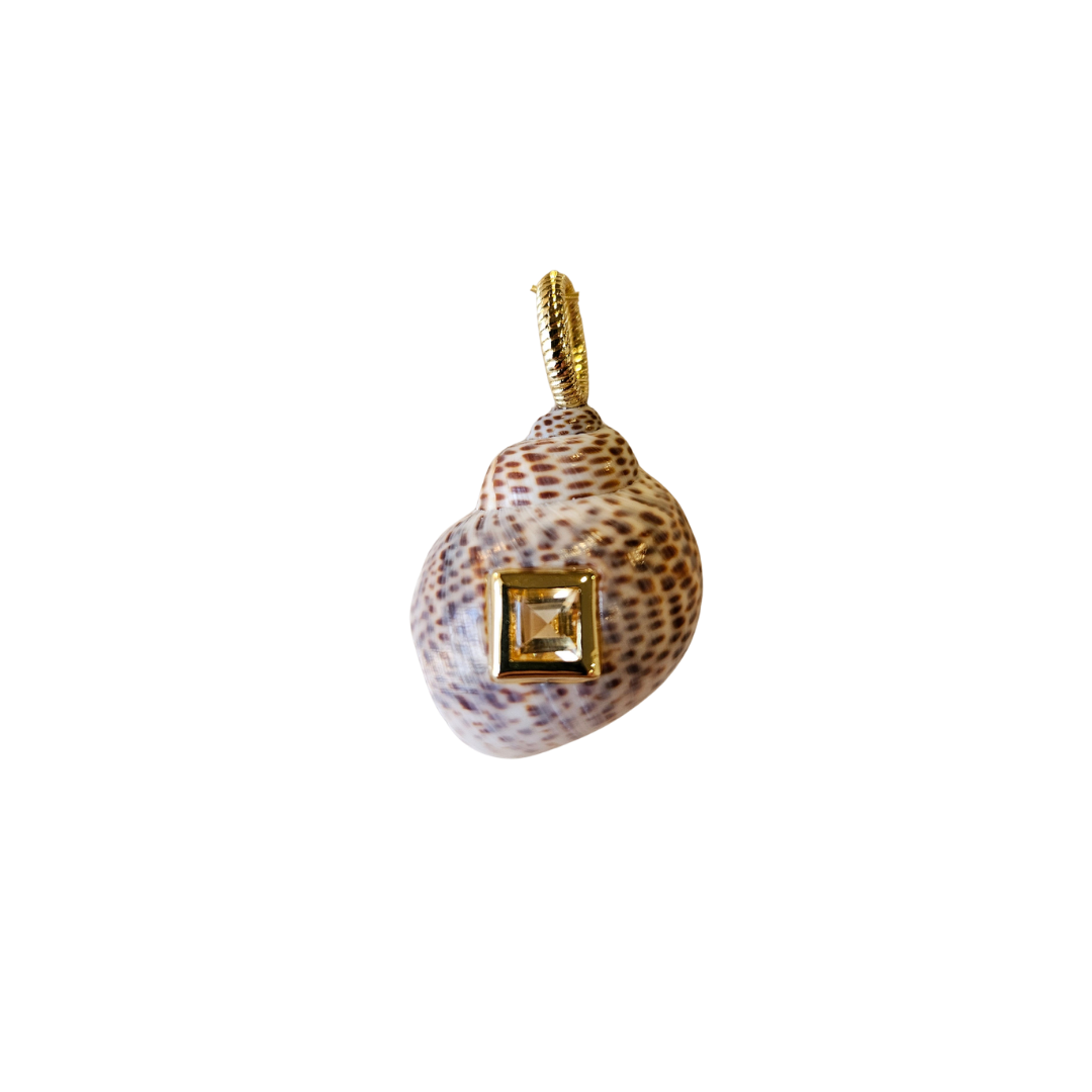 Iggy Dots Shell Pendant