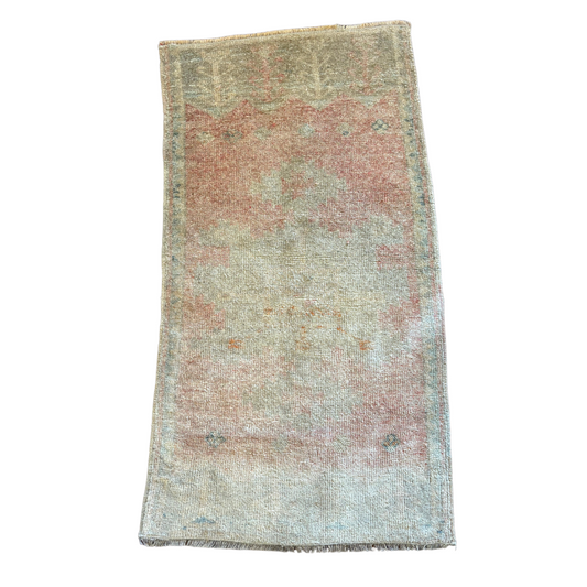 Vintage Rug {Muted Pink}